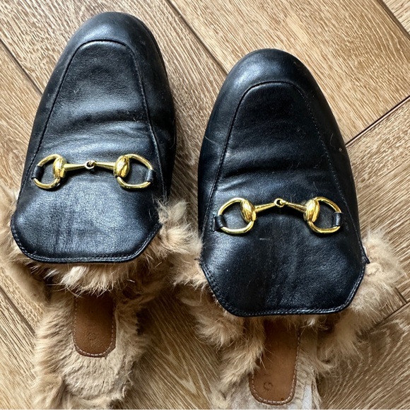 Gucci loafer slides size 38. Very loved - Picture 3 of 4